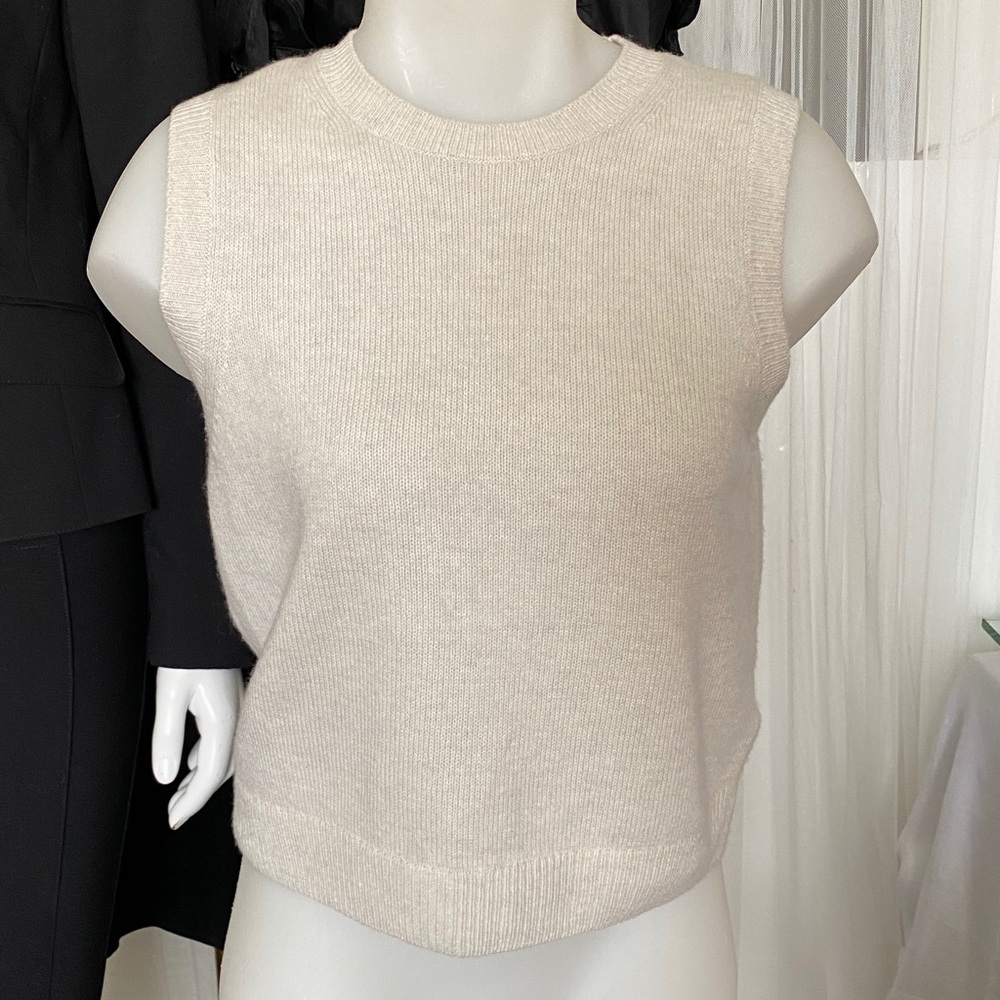 Uniqlo 100% Cachemire Elegant Cream Sleeveless Vest Top Size S
